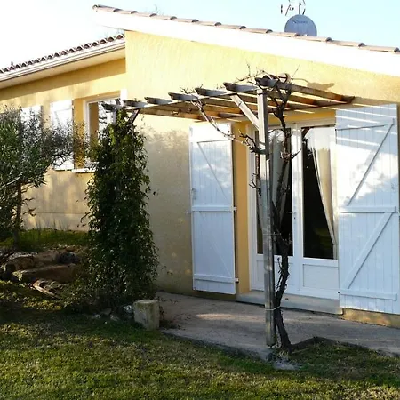 Au Bras D'argent Couette-café 3*